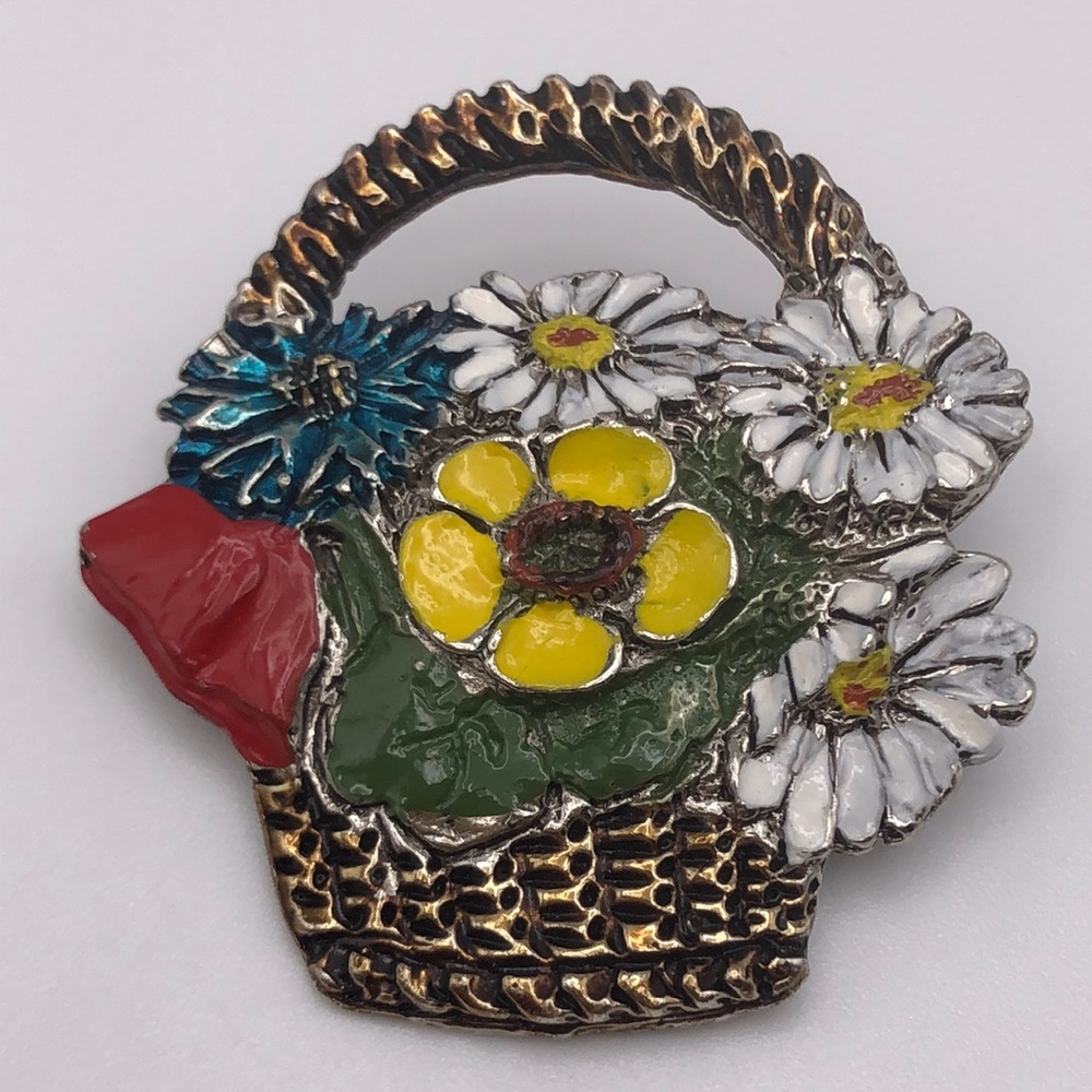 Daisy Field Flowers Brooch Vintage 1970s Enameled Flower Basket